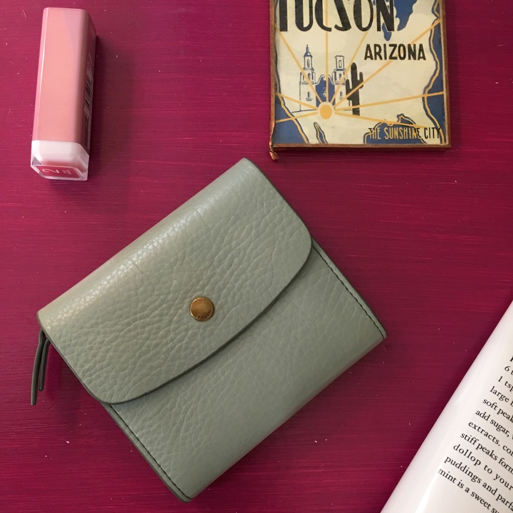 Adorable Fossil Wallet
